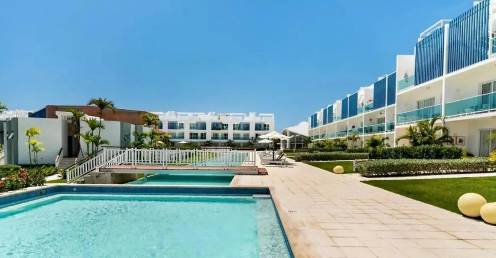 פונטה קאנה Cana Rock Condos