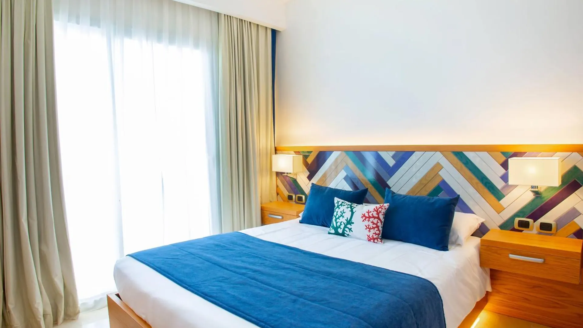 דירה פונטה קאנה Cana Rock Condos
